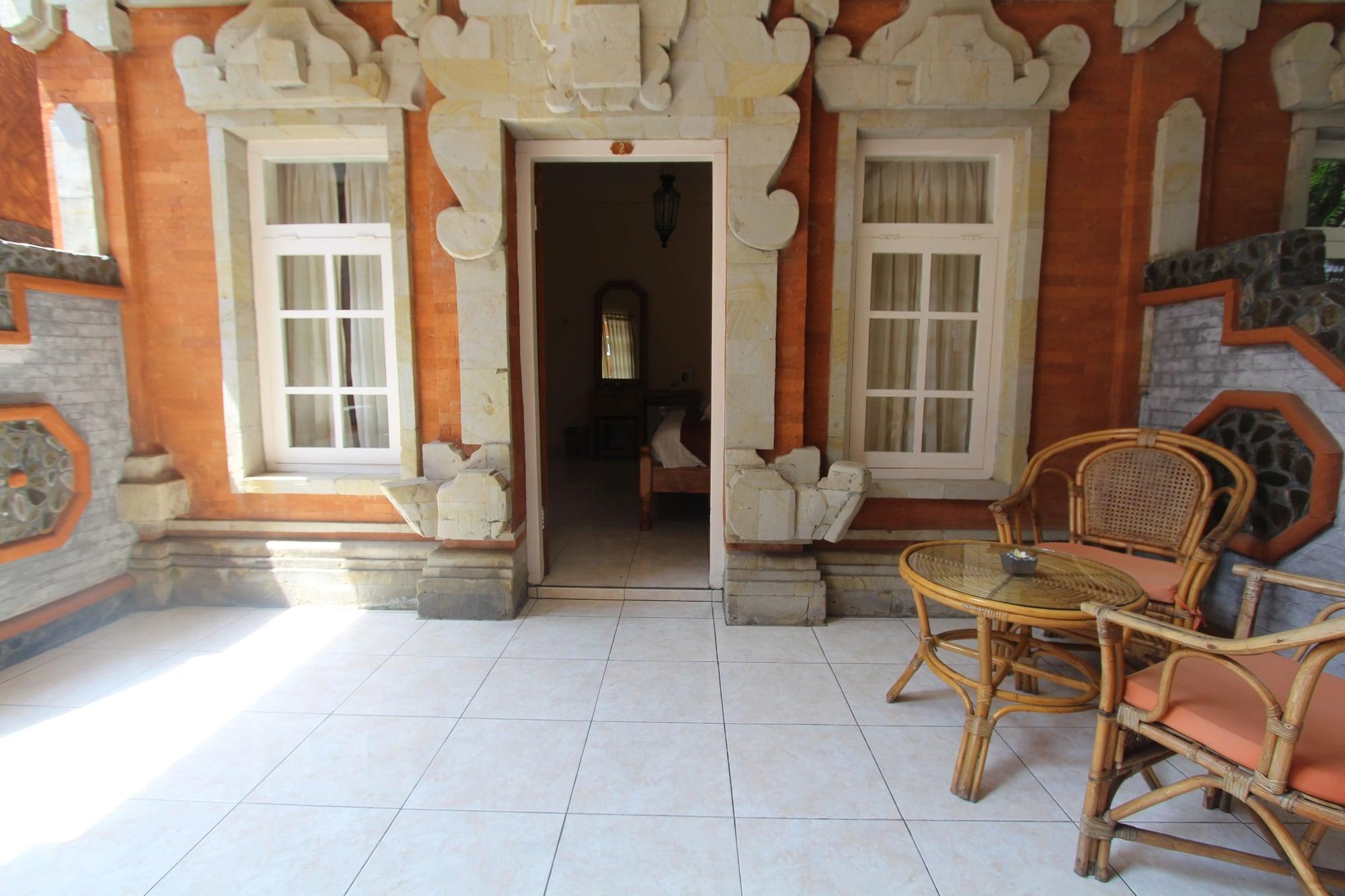 Hotel Chonos Lovina Екстериор снимка