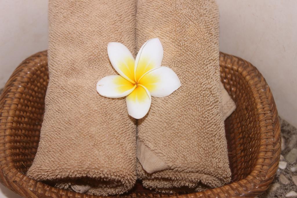 Hotel Chonos Lovina Екстериор снимка