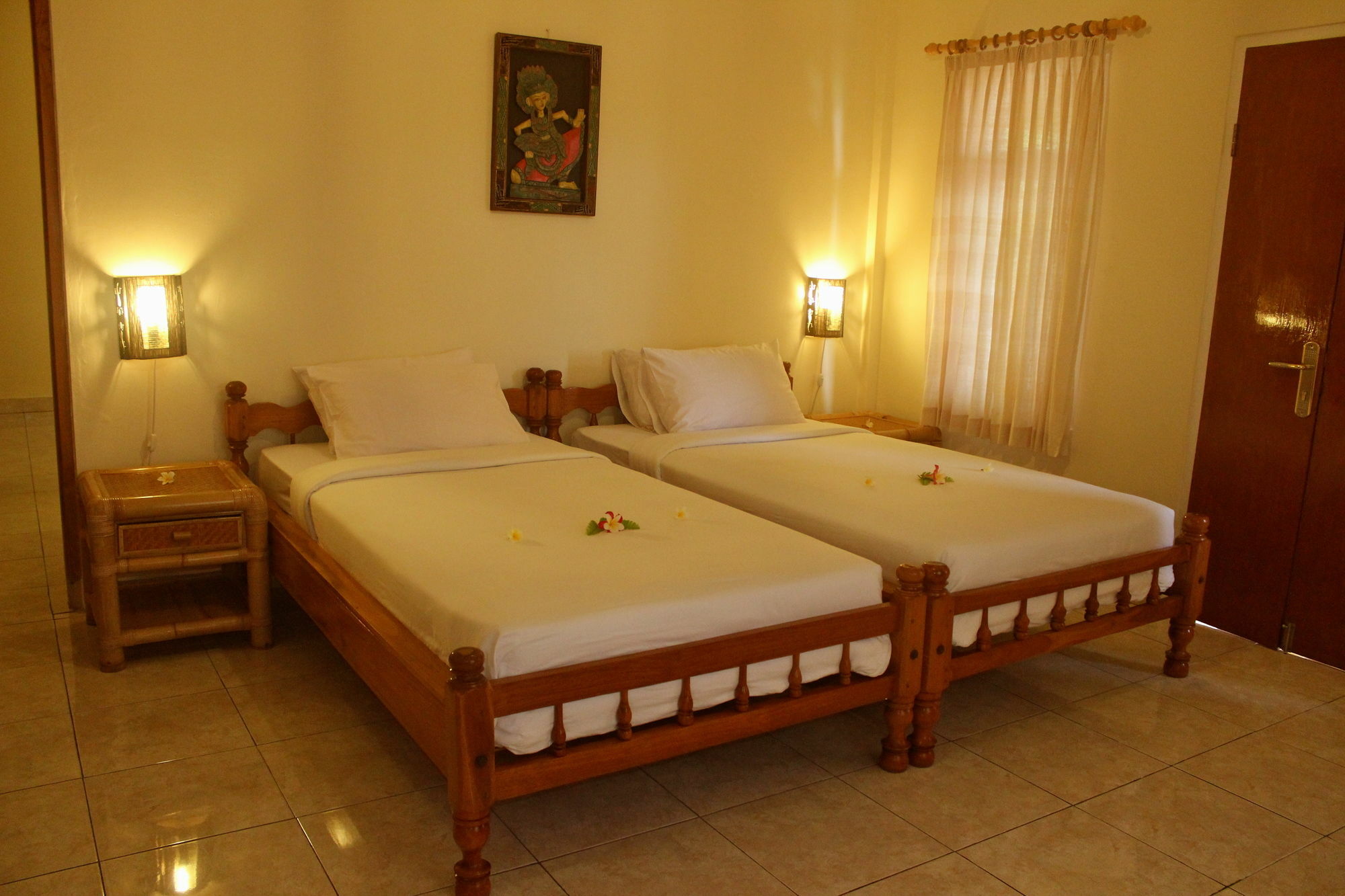Hotel Chonos Lovina Екстериор снимка