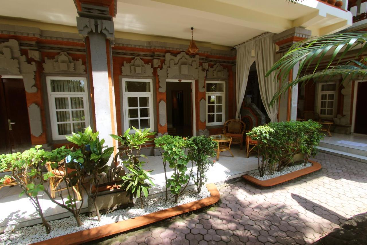 Hotel Chonos Lovina Екстериор снимка